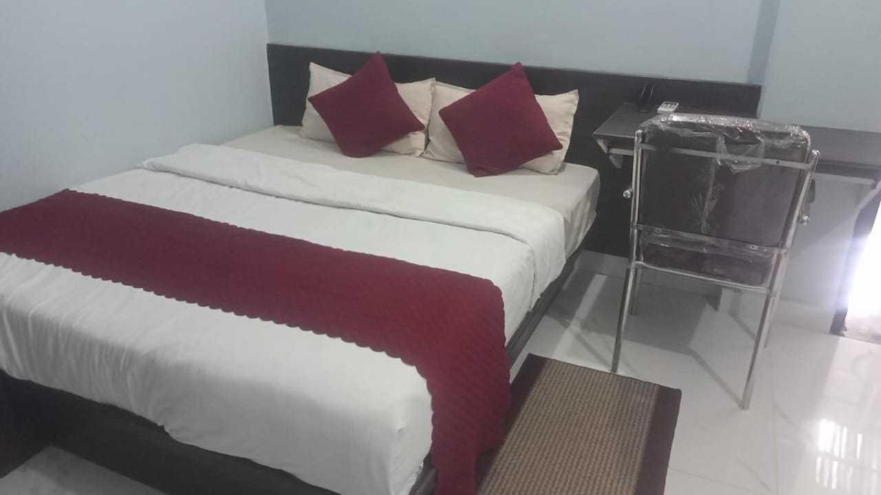 Hotel O Home Aditya Inn Suits Homestay Ayodhya Exteriér fotografie